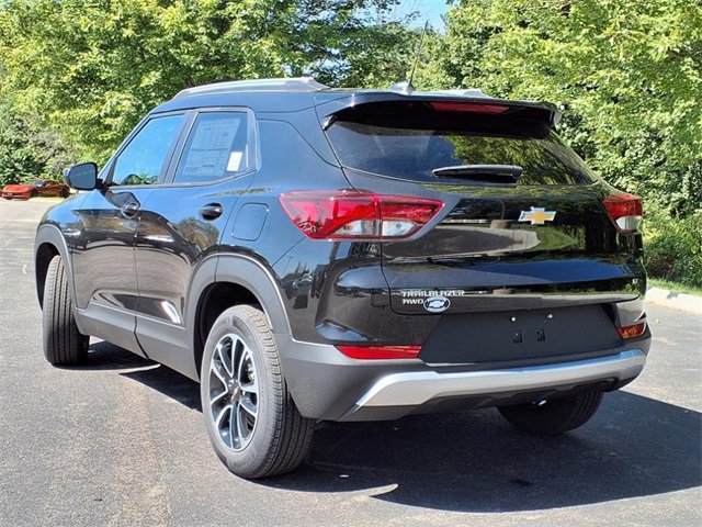 2026 Chevrolet Trailblazer LT photo 3