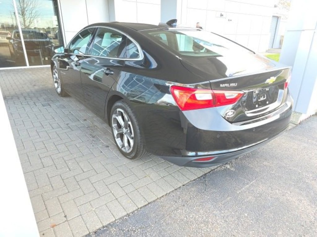 Used 2023 Chevrolet Malibu LT Car