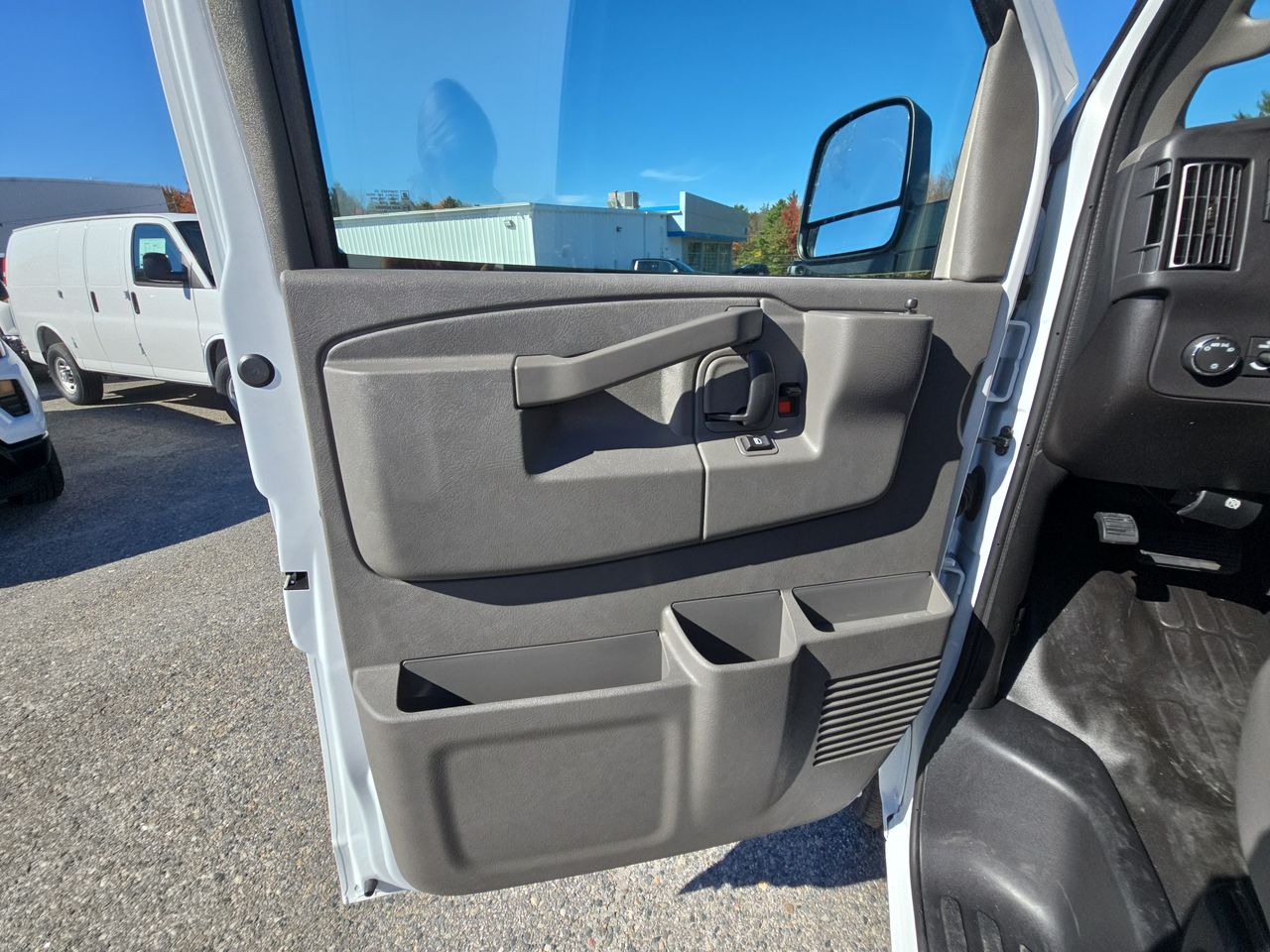 2025 Chevrolet Express Cargo Work Van - Photo 56