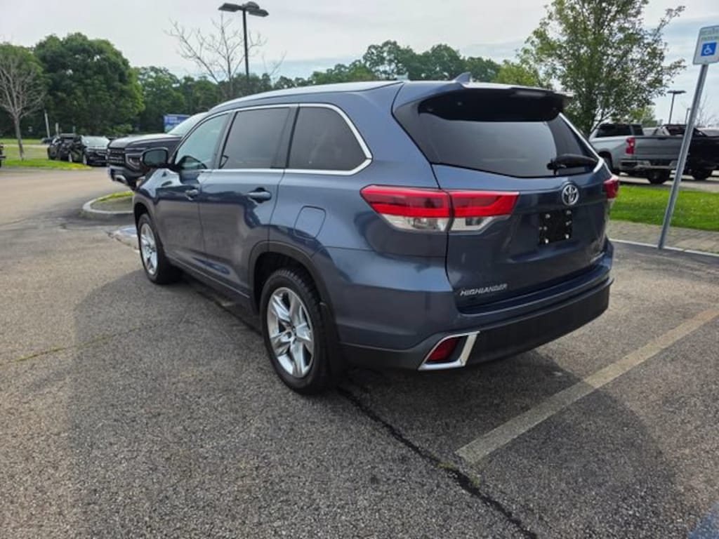 Used 2017 Toyota Highlander Limited SUV