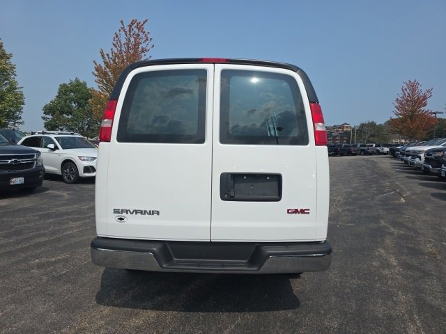 2023 Gmc Savana 2500 Cargo photo 3