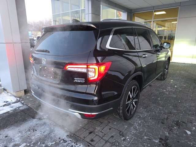 2022 Honda Pilot Touring photo 2