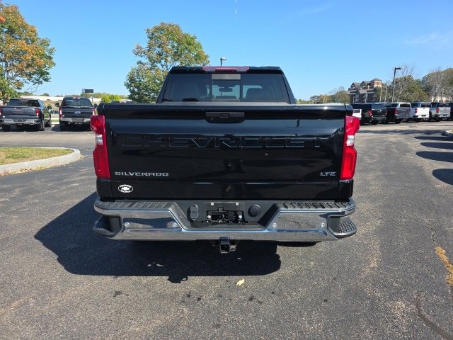 2022 Chevrolet Silverado 1500 LTZ photo 4