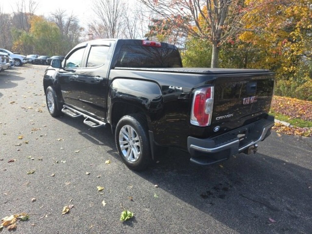 Used 2015 GMC Canyon 4WD SLT Truck