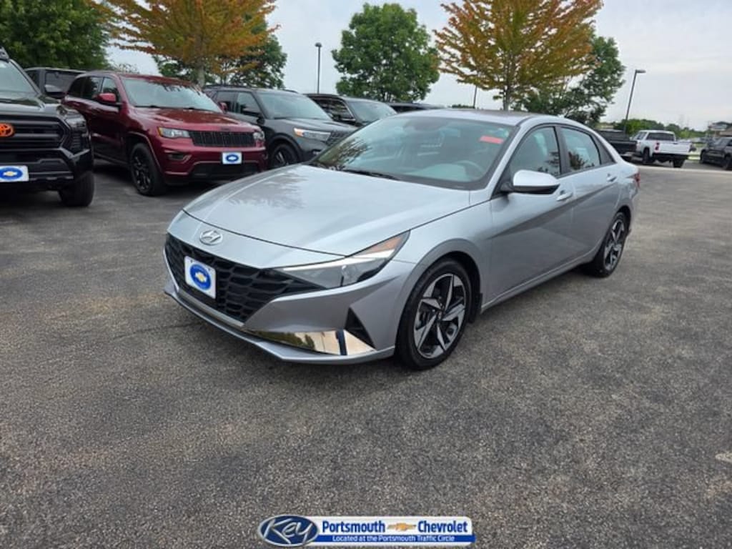 Used 2023 Hyundai Elantra SEL Sedan