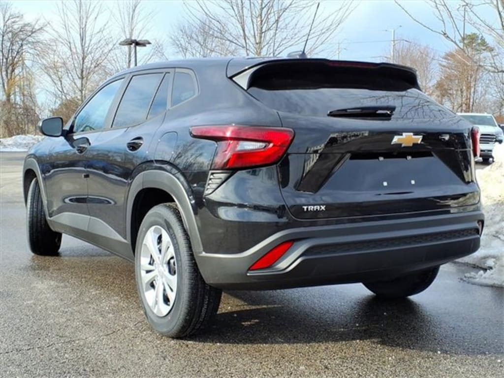 New 2026 Chevrolet Trax LS SUV