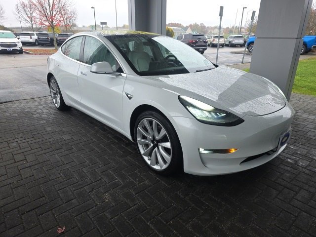 2018 Tesla Model 3 Long Range photo 4