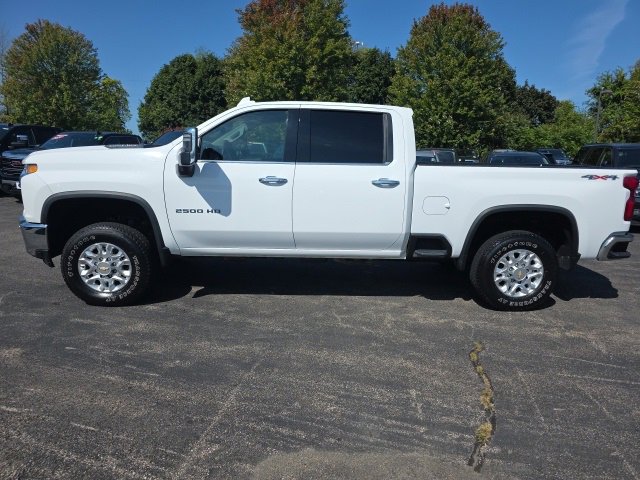 2022 Chevrolet Silverado 2500HD LTZ photo 2