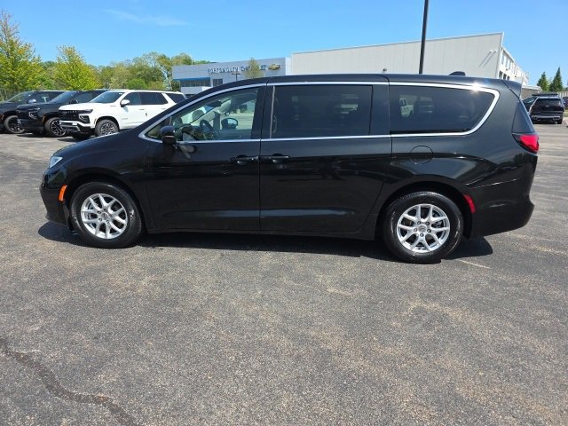 Used 2023 Chrysler Pacifica Touring L with VIN 2C4RC1BG7PR528293 for sale in Portsmouth, NH