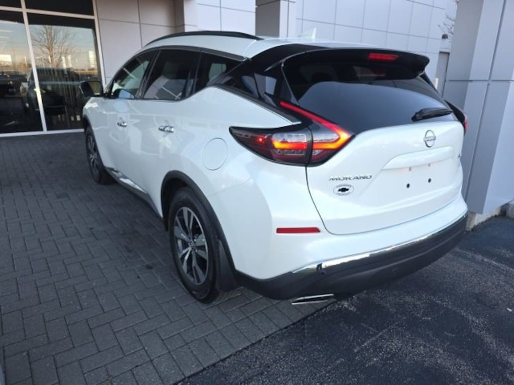 Used 2024 Nissan Murano SV
