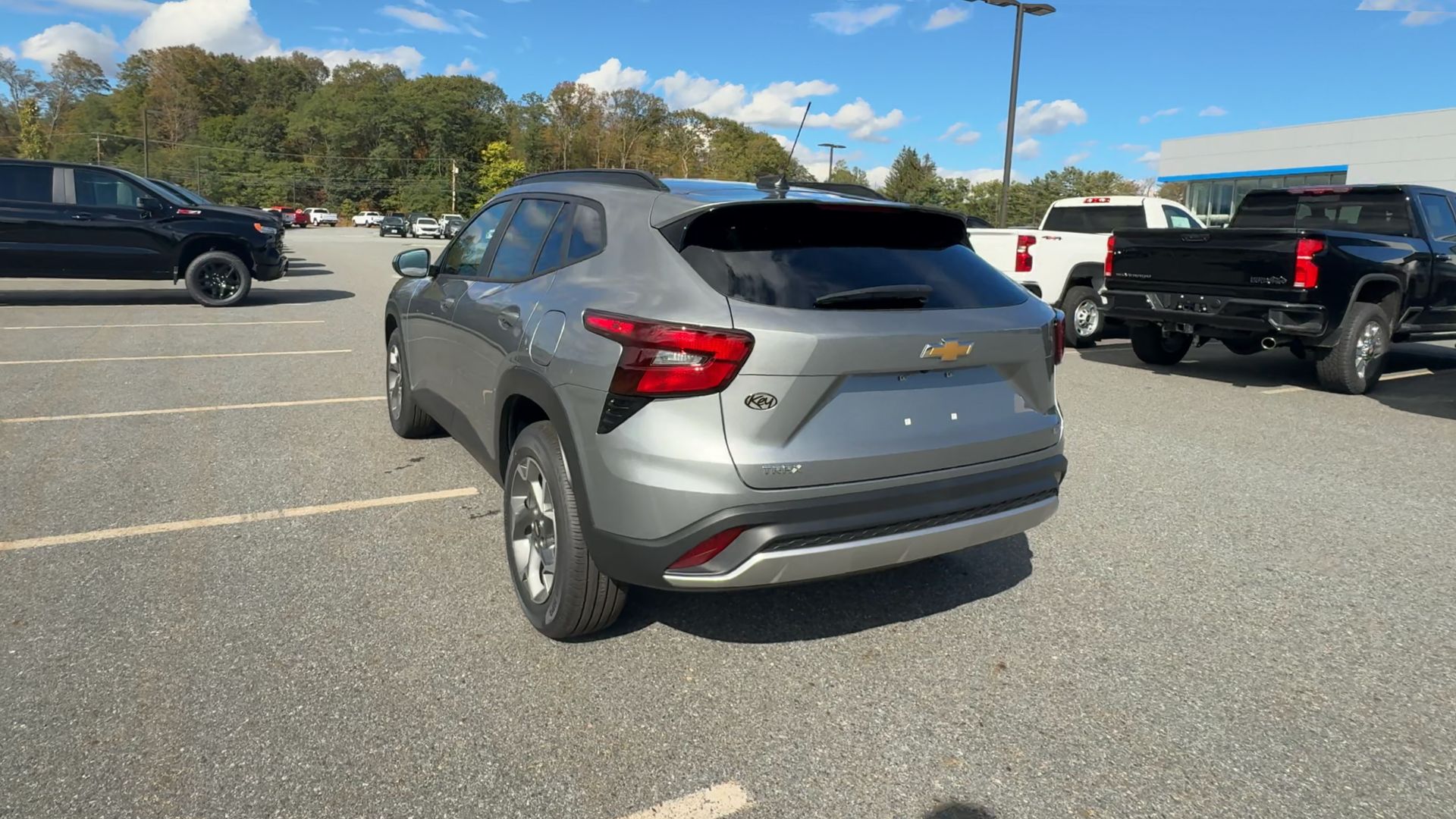 2026 Chevrolet Trax LT photo 3