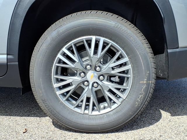 2027 Chevrolet Traverse LT - Photo 6