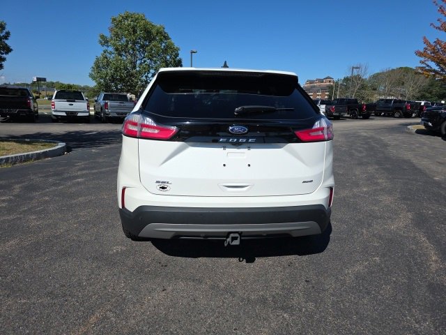2022 Ford Edge SEL photo 3