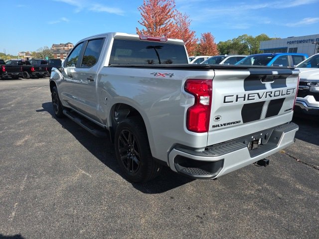 2022 Chevrolet Silverado 1500 Custom photo 3
