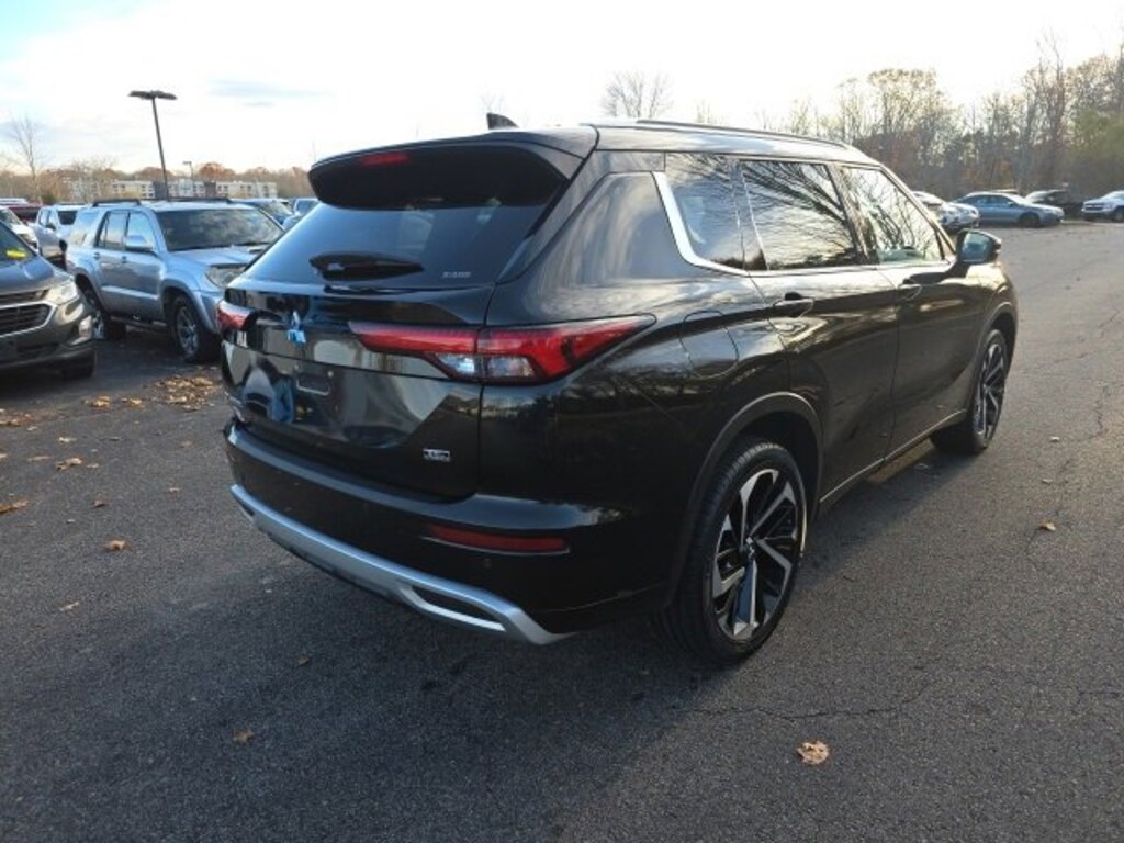 Used 2022 Mitsubishi Outlander SEL Special Edition SUV