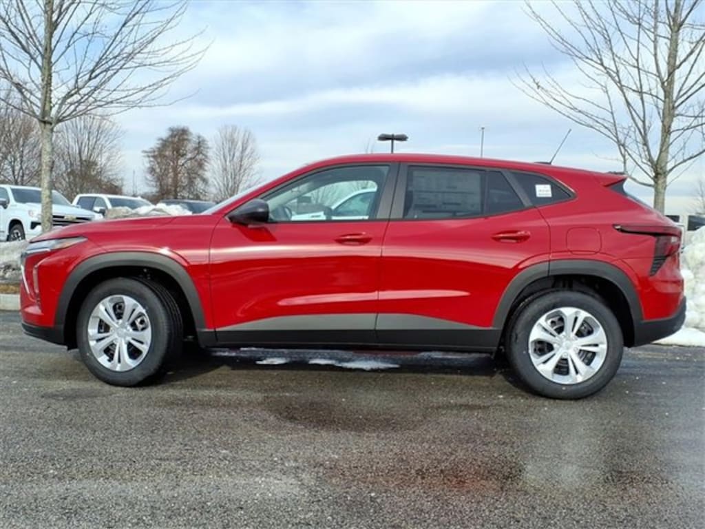 New 2026 Chevrolet Trax LS SUV