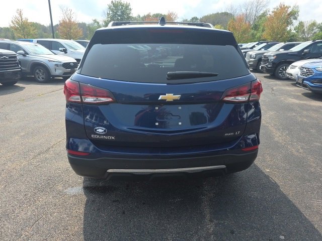 2022 Chevrolet Equinox LT photo 3