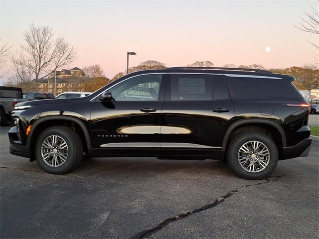 2026 Chevrolet Traverse photo 3