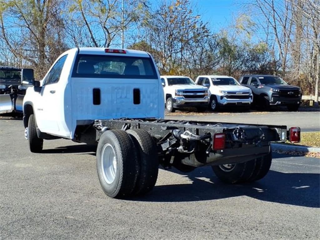 New 2026 Chevrolet Silverado 3500 HD Chassis Cab Work Truck Truck