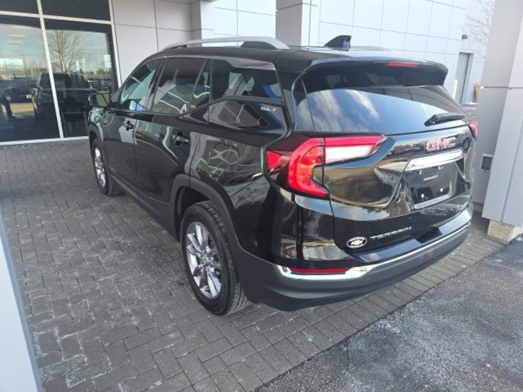 Used 2023 GMC Terrain SLT SUV