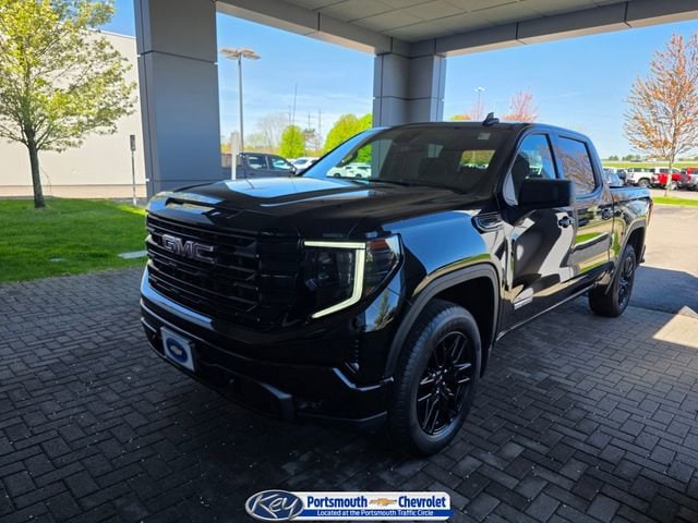 2023 GMC Sierra 4WD Crew Cab Short Box Elevation's photo
