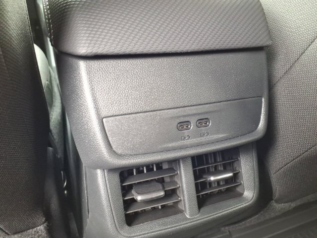 2027 Chevrolet Equinox LT - Photo 10