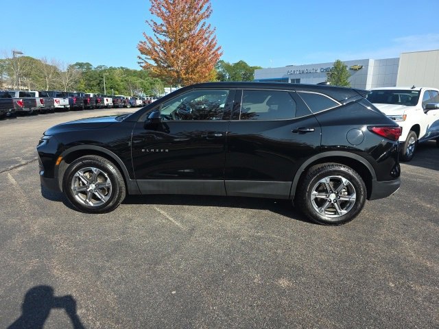 2023 Chevrolet Blazer 2LT photo 2
