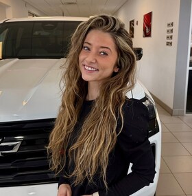 Staff member Veronica Miller from ID_34a8c7c524a6