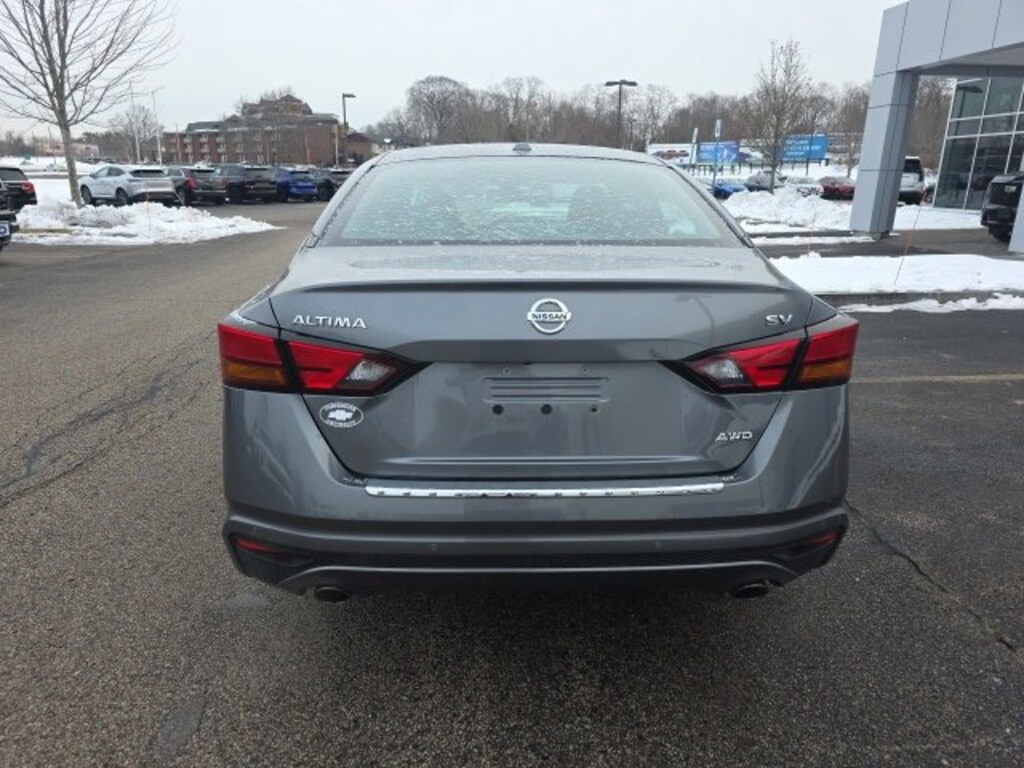 Used 2020 Nissan Altima 2.5 SV