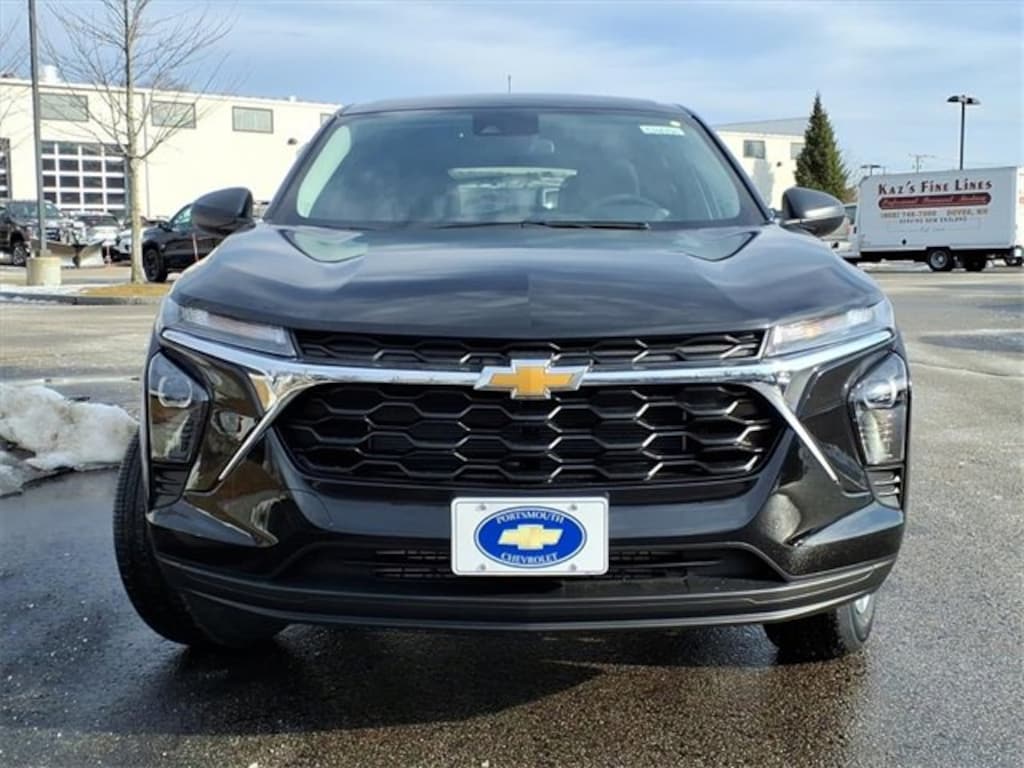 New 2026 Chevrolet Trax LS SUV