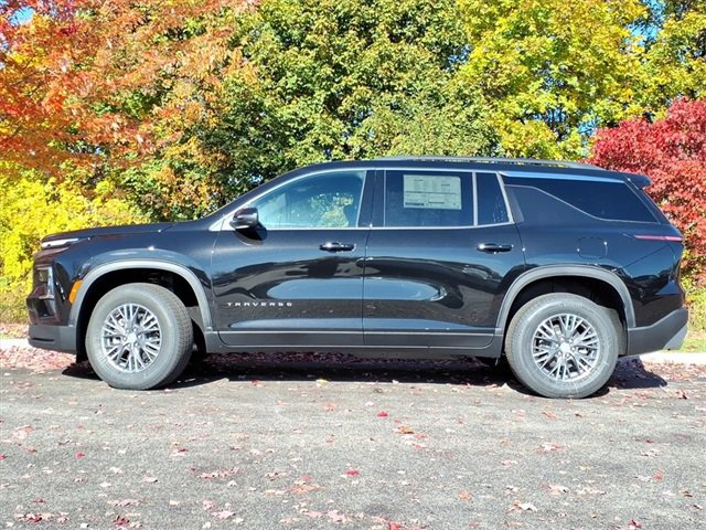 2026 Chevrolet Traverse photo 3