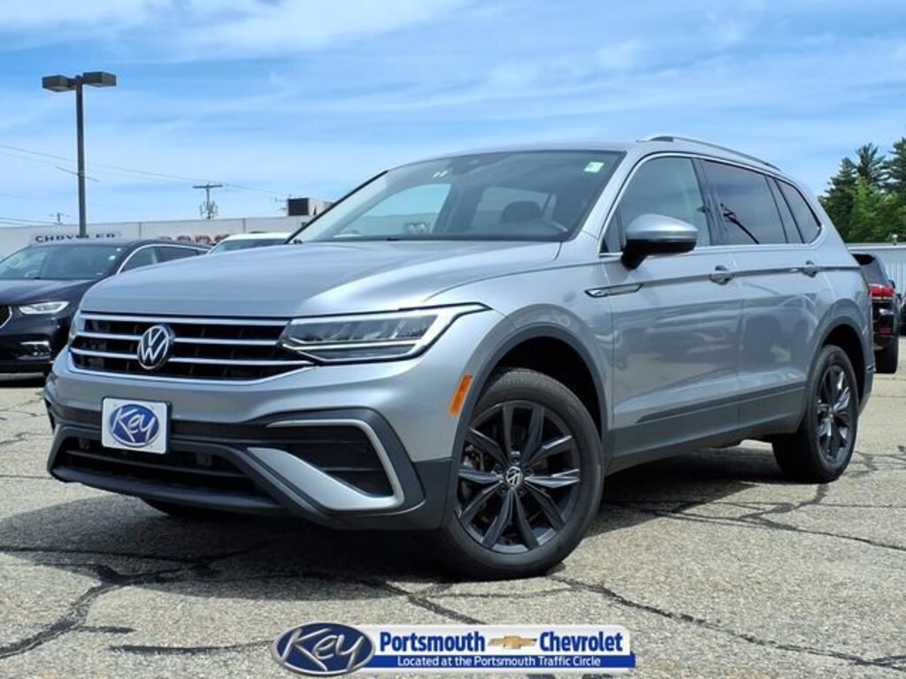 Used 2024 Volkswagen Tiguan 2.0T SE SUV