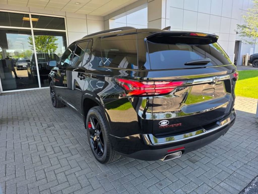 Used 2023 Chevrolet Traverse Premier SUV