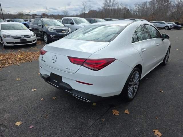 2022 Mercedes Benz CLA 250 4MATIC photo 4