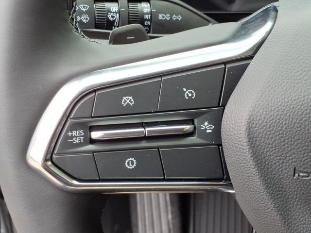 2027 Chevrolet Equinox LT - Photo 22