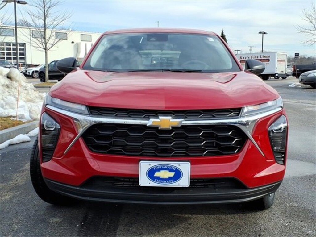 New 2026 Chevrolet Trax LS SUV
