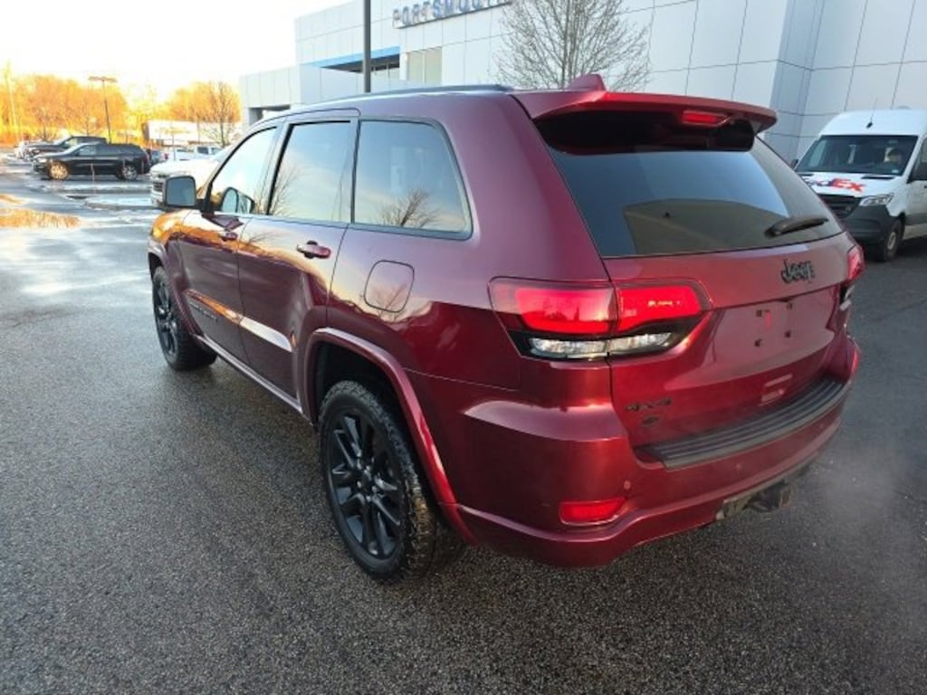 Used 2021 Jeep Grand Cherokee Laredo X 4x4 SUV