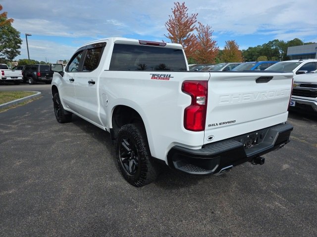 2022 Chevrolet Silverado 1500 LT Trail Boss photo 3