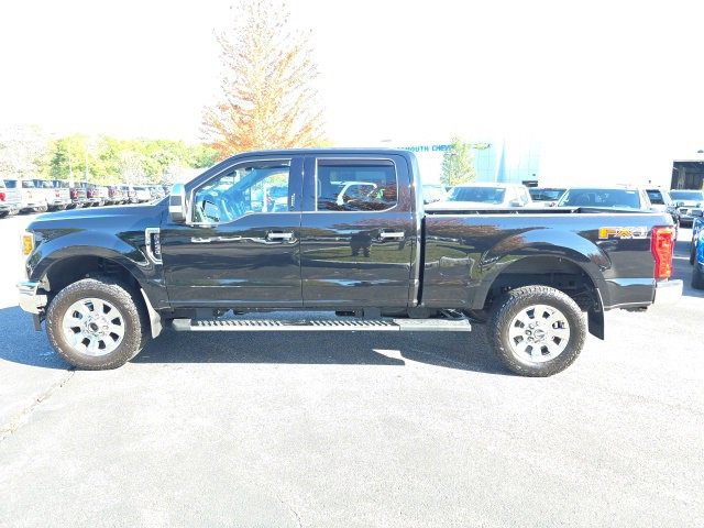 2019 Ford F-250 Lariat photo 2