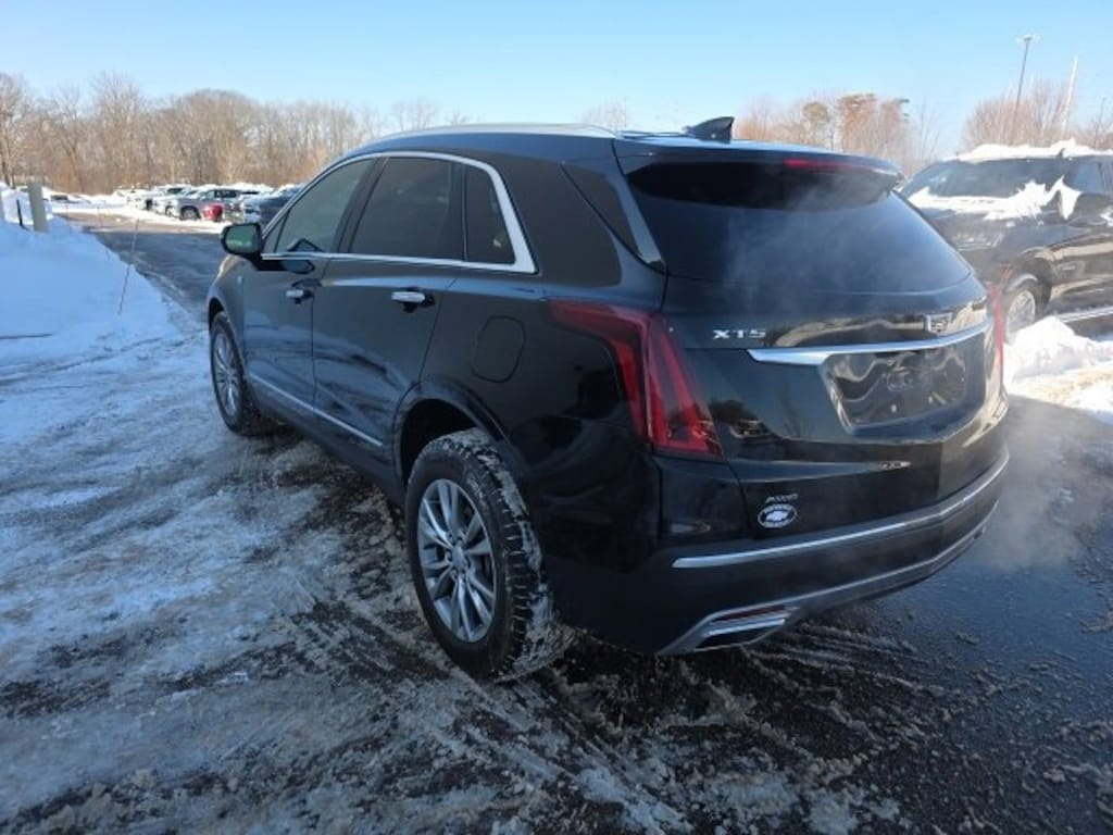 Used 2022 CADILLAC XT5 Premium Luxury SUV