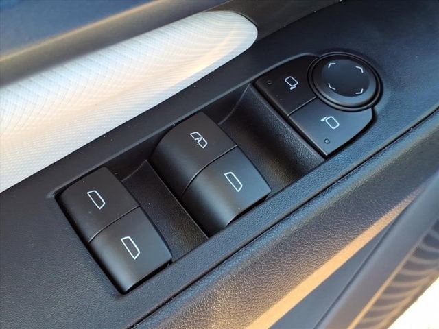 2026 Chevrolet Equinox EV 2LT - Photo 16