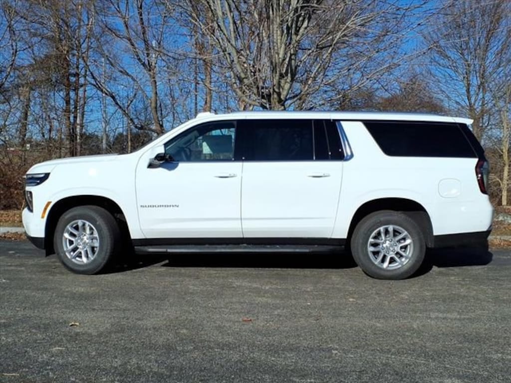 New 2026 Chevrolet Suburban LT SUV