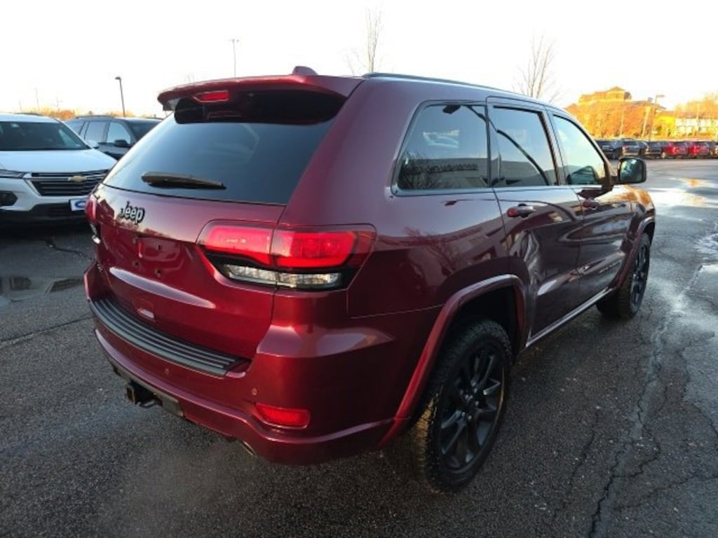 Used 2021 Jeep Grand Cherokee Laredo X 4x4 SUV