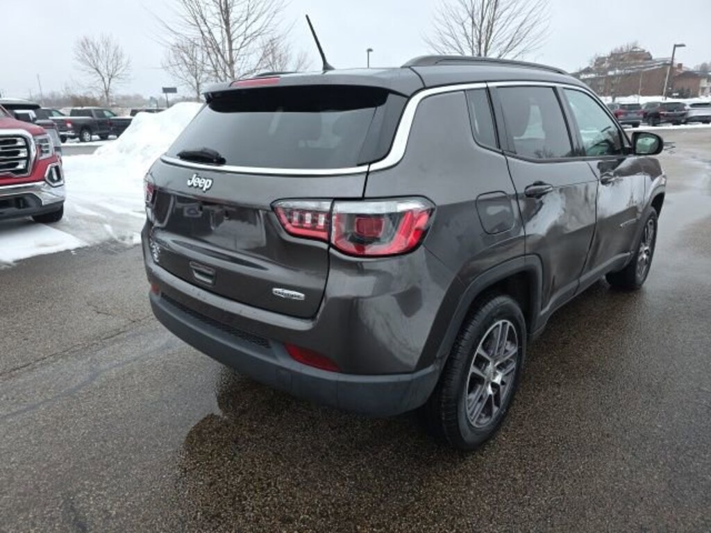 Used 2018 Jeep Compass Latitude 4x4 SUV