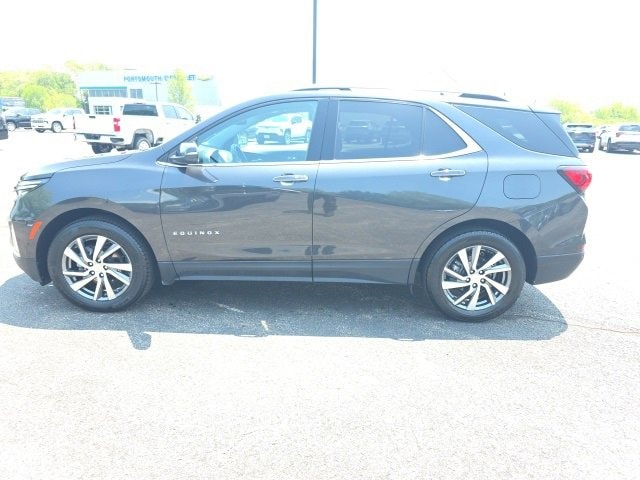 Used 2022 Chevrolet Equinox Premier with VIN 3GNAXXEV1NS206688 for sale in Portsmouth, NH