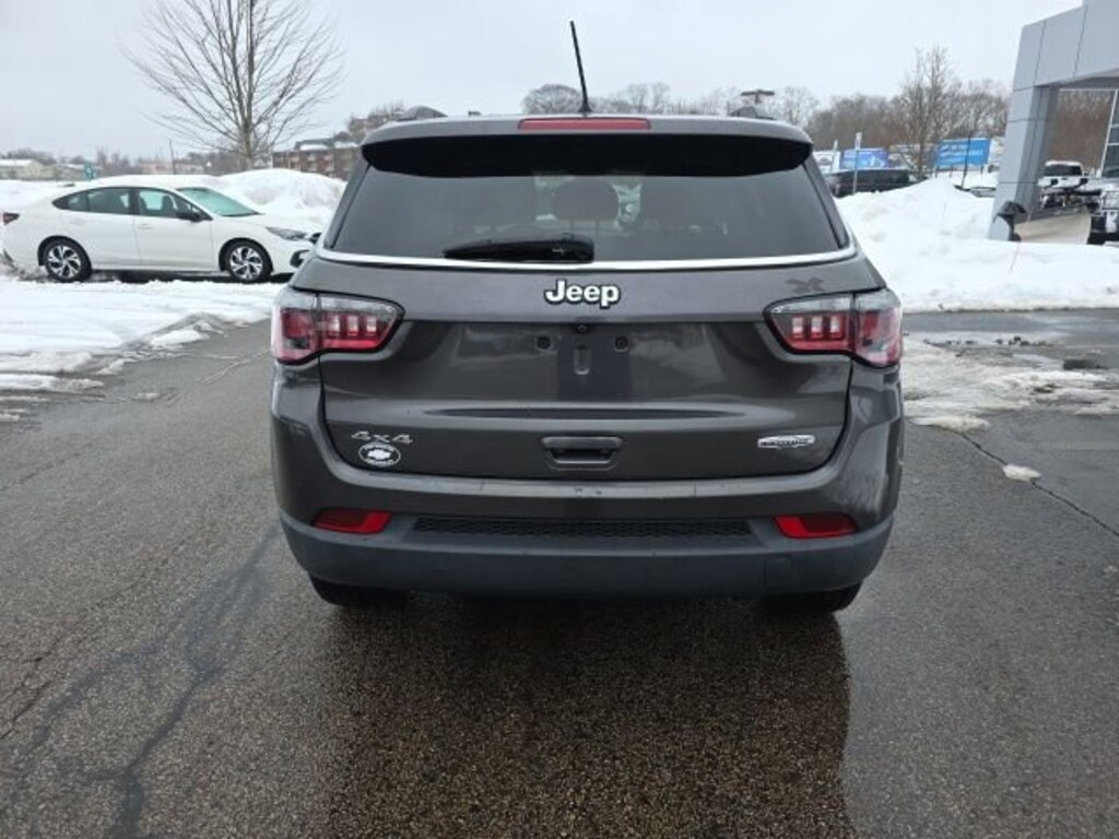 Used 2018 Jeep Compass Latitude 4x4 SUV