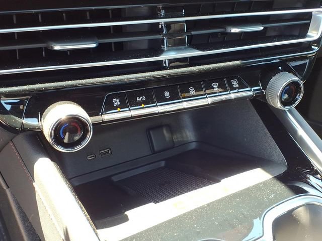 2026 Chevrolet Traverse Z71 - Photo 20