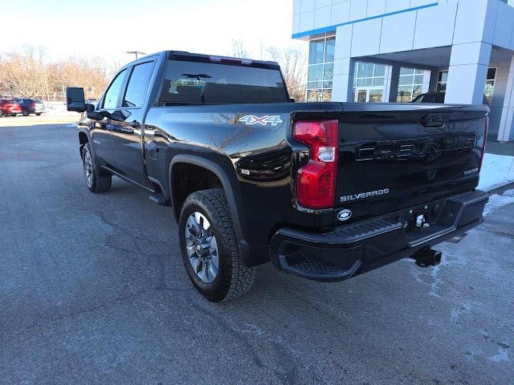 Used 2025 Chevrolet Silverado 2500 HD Custom Truck