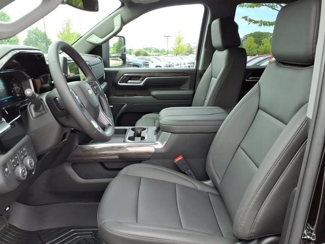 2026 Chevrolet Silverado 2500 HD LTZ - Photo 12
