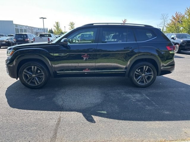 Used 2022 Volkswagen Atlas SEL R-Line with VIN 1V2AR2CA2NC511143 for sale in Portsmouth, NH